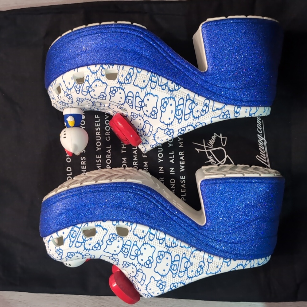 Hello Kitty x Crocs Siren Heel Clog / M5W7